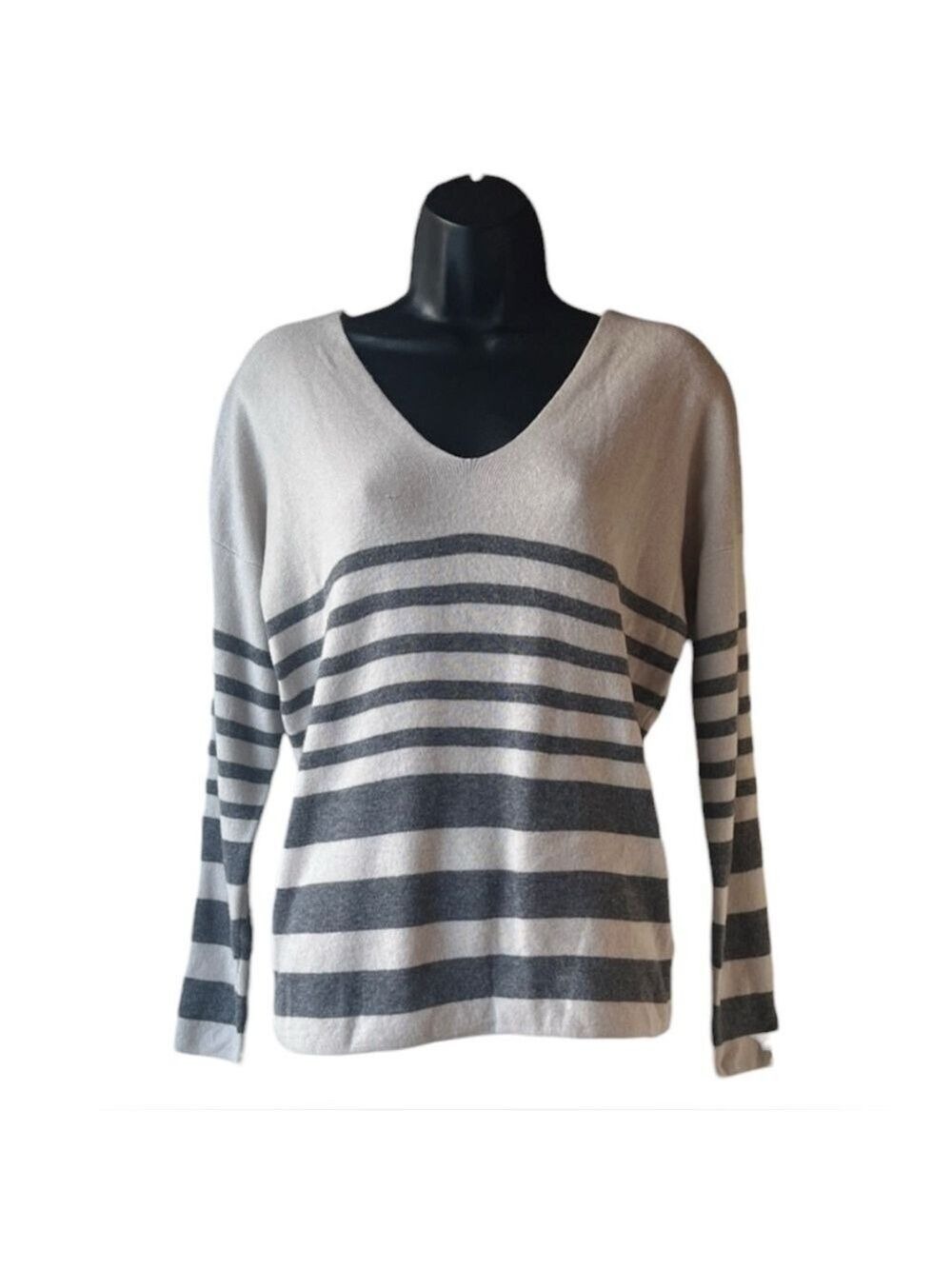 BANANA REPUBLIC Gray Striped VEE PULLOVER V-Neck Merino Wool Sweater - Picture 2 of 16